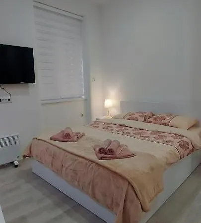 Zeleni Venac Studio & Apartment Belgrado Esterno foto